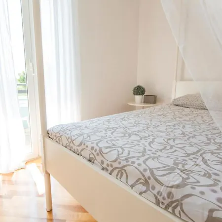 Διαμέρισμα Sirena *